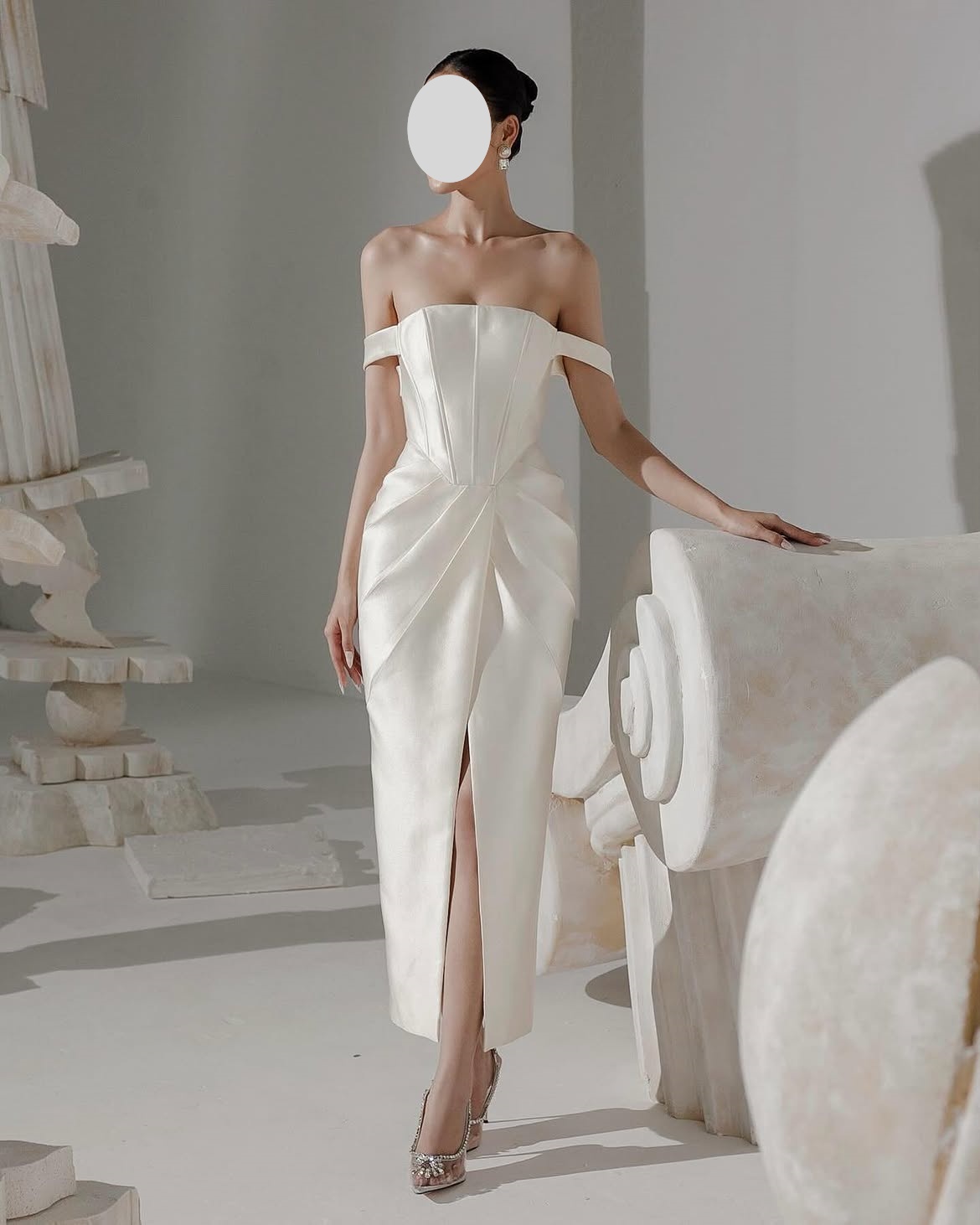 Elegant Satin Evening Gown Split - QR Op maat gemaakte off-shoulder bloemenjurk